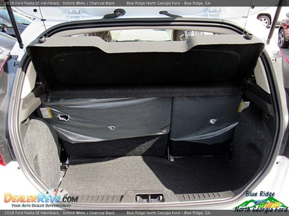 2018 Ford Fiesta SE Hatchback Oxford White / Charcoal Black Photo #14