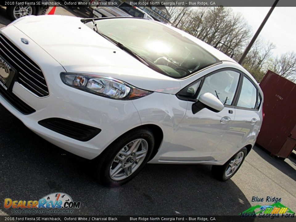 2018 Ford Fiesta SE Hatchback Oxford White / Charcoal Black Photo #30