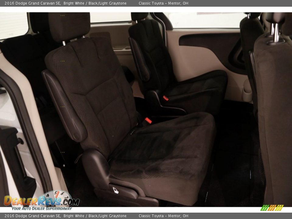 2016 Dodge Grand Caravan SE Bright White / Black/Light Graystone Photo #15