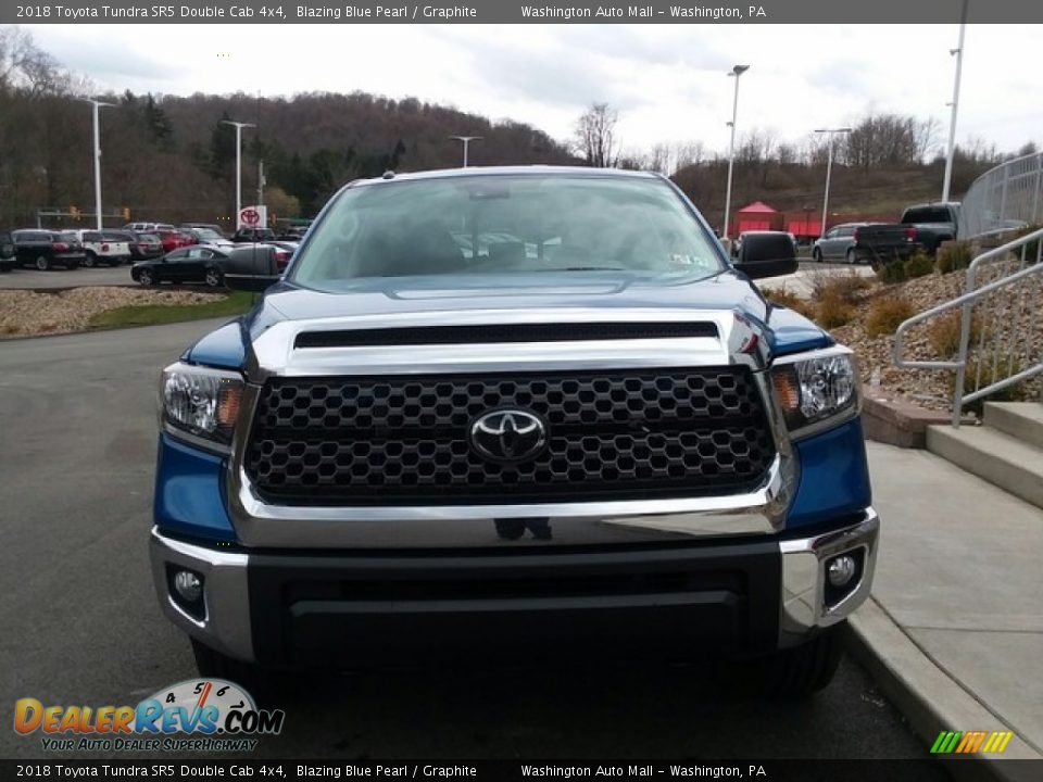 2018 Toyota Tundra SR5 Double Cab 4x4 Blazing Blue Pearl / Graphite Photo #7