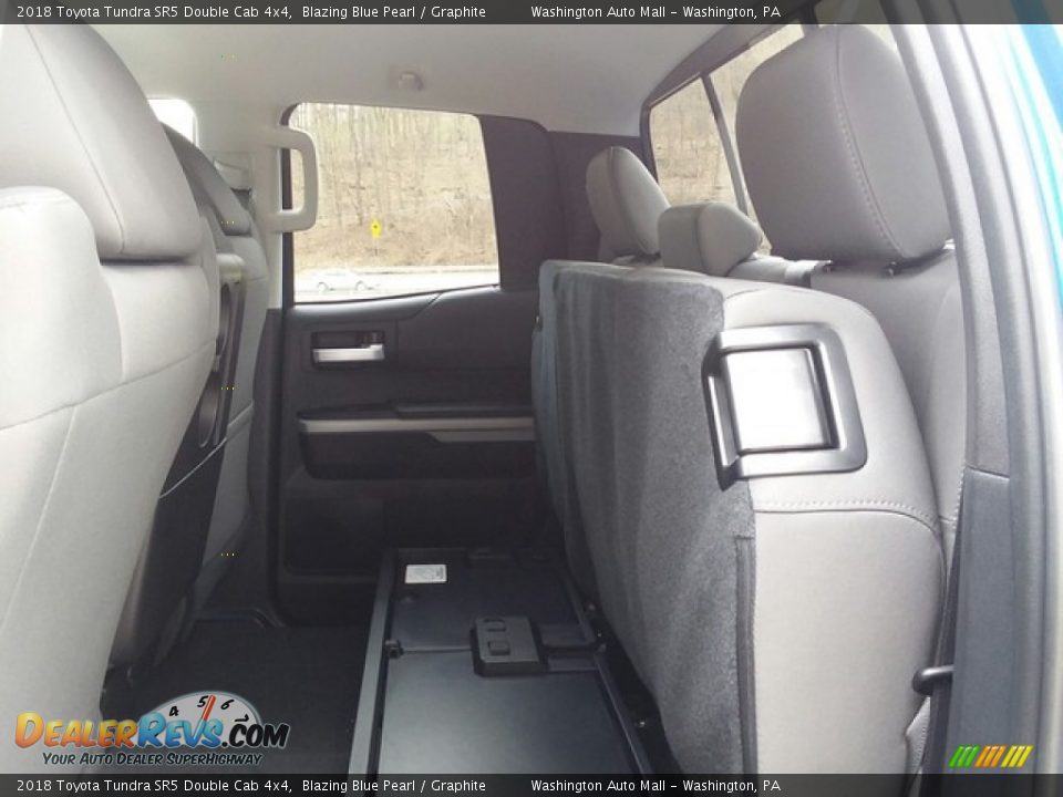 2018 Toyota Tundra SR5 Double Cab 4x4 Blazing Blue Pearl / Graphite Photo #18