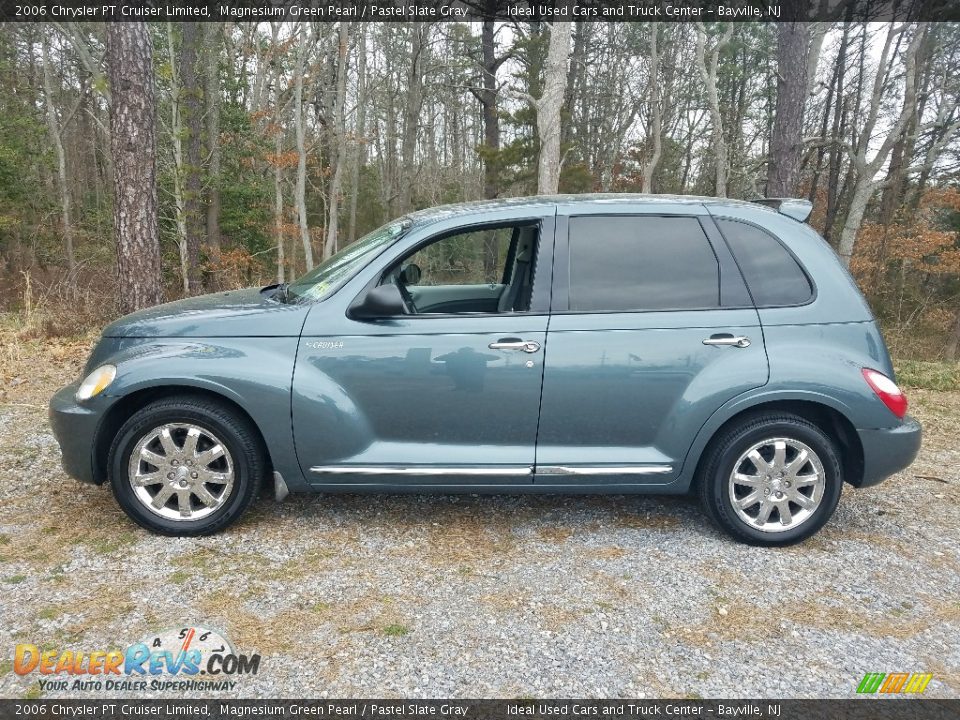 2006 Chrysler PT Cruiser Limited Magnesium Green Pearl / Pastel Slate Gray Photo #2