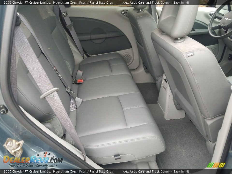 2006 Chrysler PT Cruiser Limited Magnesium Green Pearl / Pastel Slate Gray Photo #11