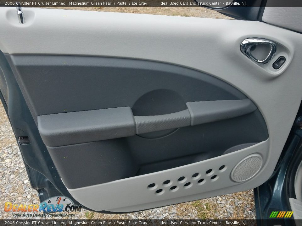 2006 Chrysler PT Cruiser Limited Magnesium Green Pearl / Pastel Slate Gray Photo #12