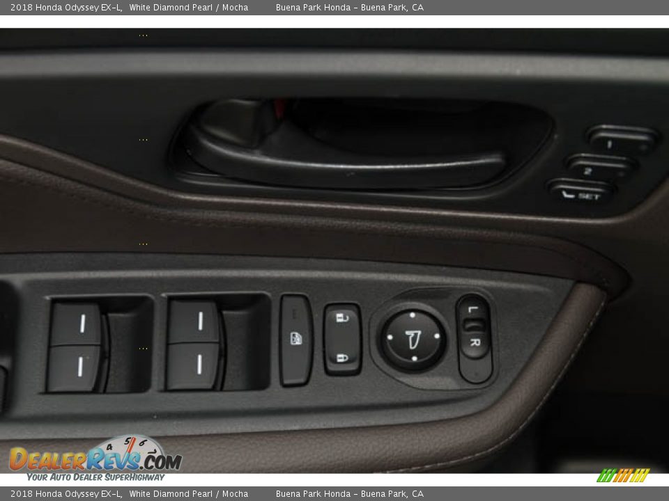 2018 Honda Odyssey EX-L White Diamond Pearl / Mocha Photo #17