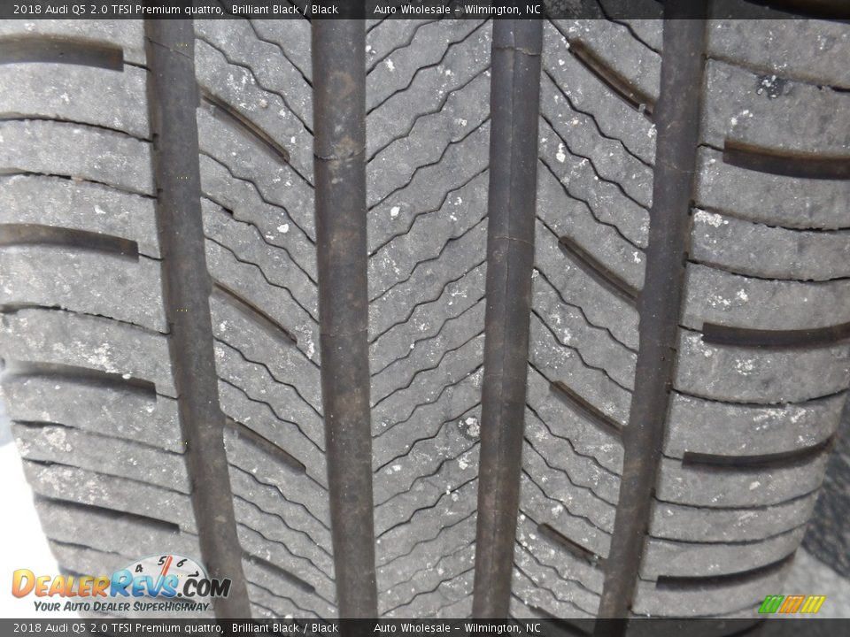 2018 Audi Q5 2.0 TFSI Premium quattro Brilliant Black / Black Photo #8