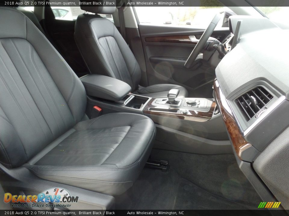 2018 Audi Q5 2.0 TFSI Premium quattro Brilliant Black / Black Photo #12