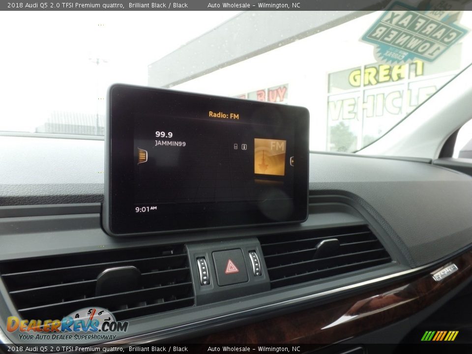 Controls of 2018 Audi Q5 2.0 TFSI Premium quattro Photo #16