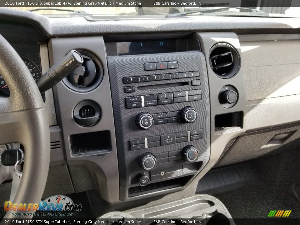 2010 Ford F150 STX SuperCab 4x4 Sterling Grey Metallic / Medium Stone Photo #32
