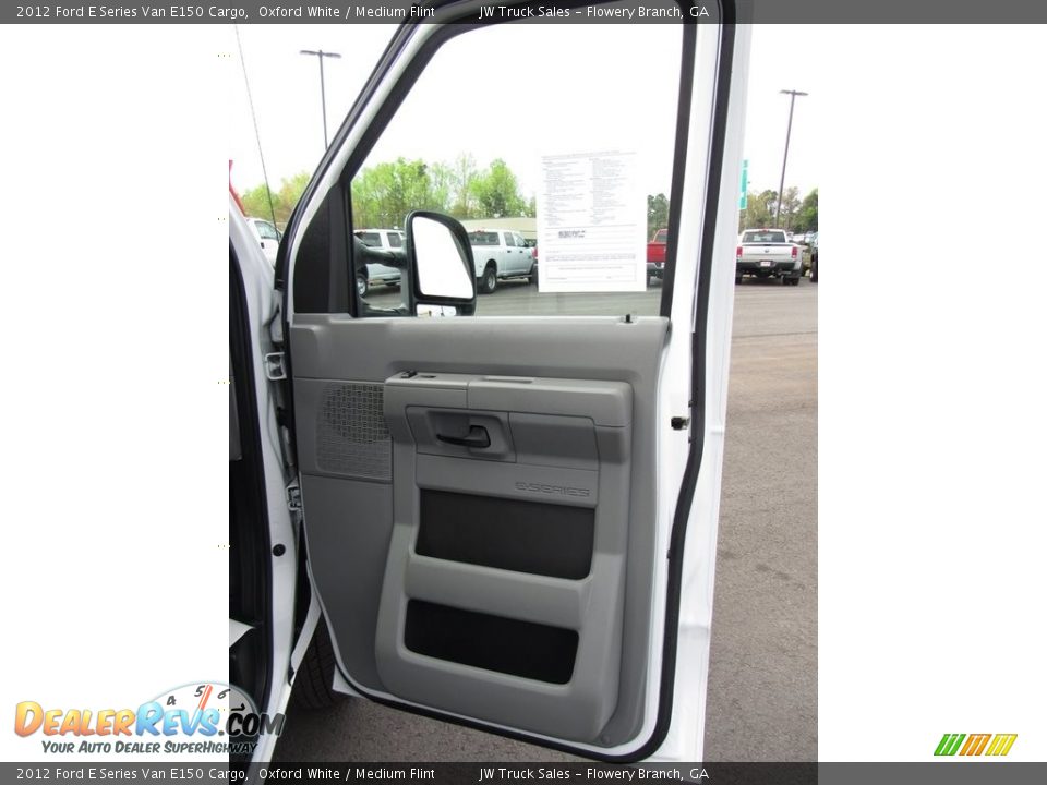 2012 Ford E Series Van E150 Cargo Oxford White / Medium Flint Photo #19
