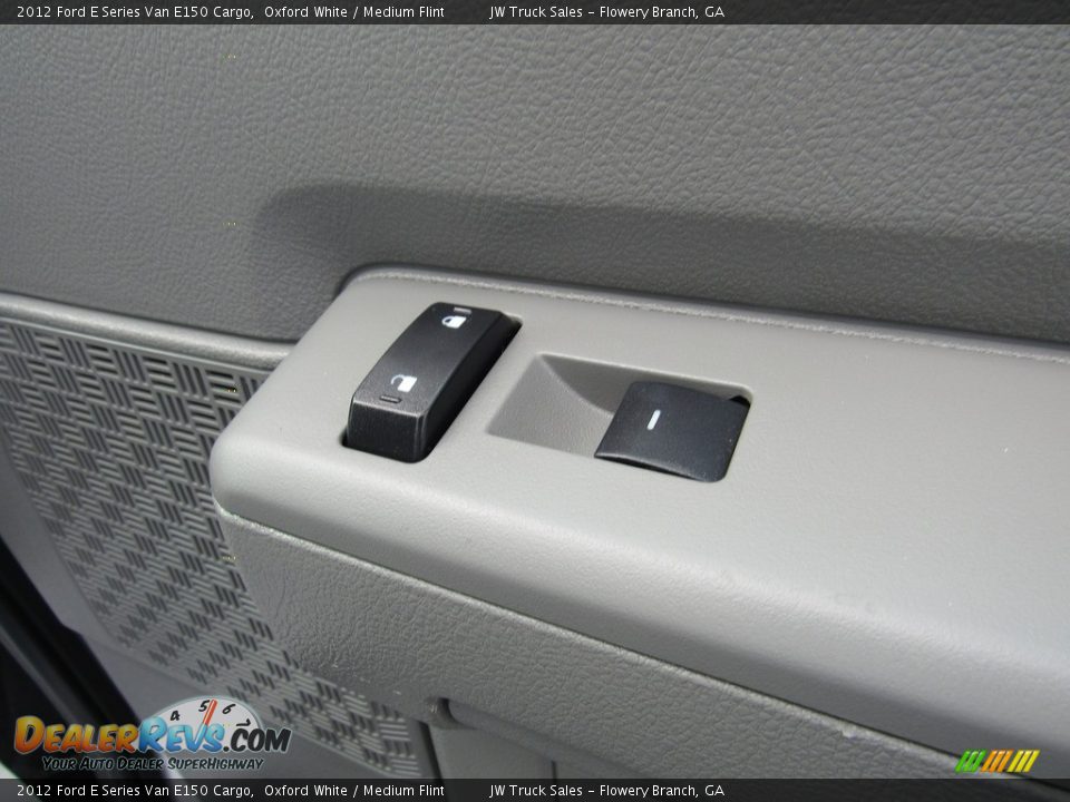 2012 Ford E Series Van E150 Cargo Oxford White / Medium Flint Photo #20