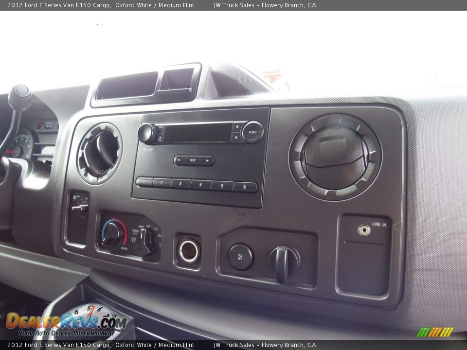 2012 Ford E Series Van E150 Cargo Oxford White / Medium Flint Photo #24