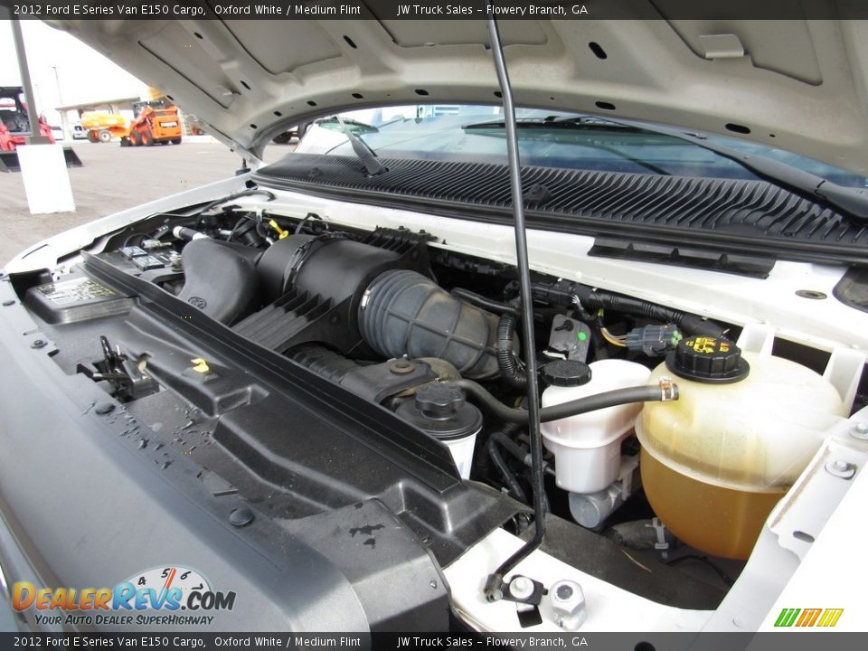 2012 Ford E Series Van E150 Cargo Oxford White / Medium Flint Photo #34