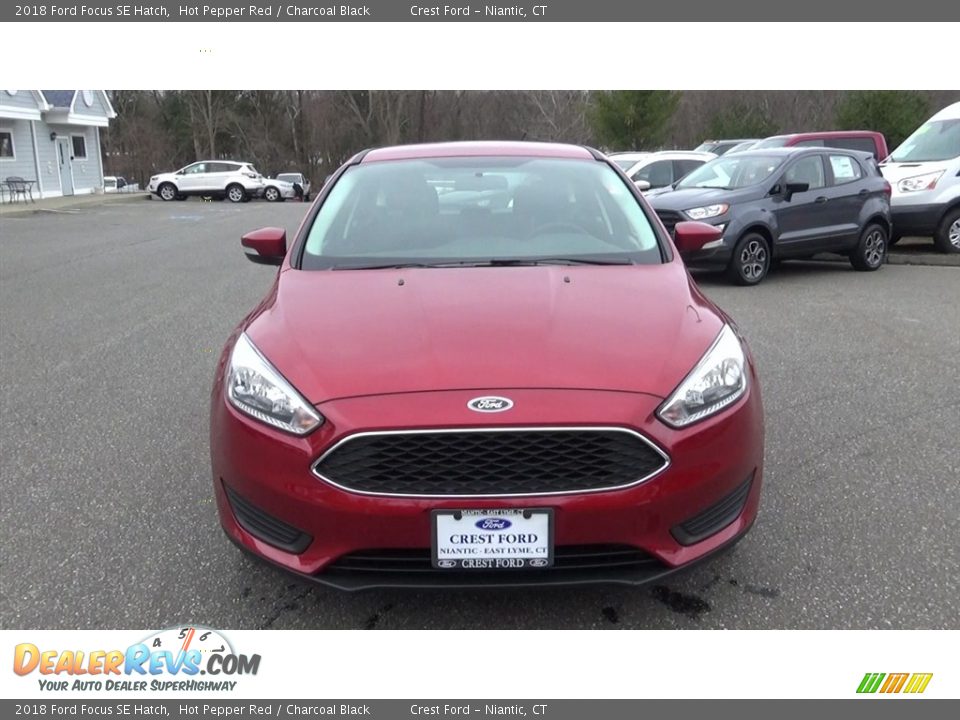 2018 Ford Focus SE Hatch Hot Pepper Red / Charcoal Black Photo #2