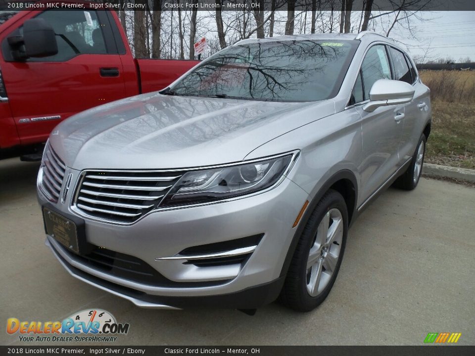 Front 3/4 View of 2018 Lincoln MKC Premier Photo #1