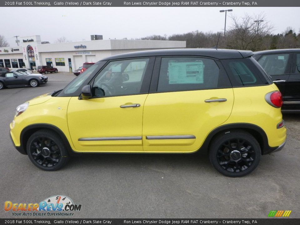 2018 Fiat 500L Trekking Giallo (Yellow) / Dark Slate Gray Photo #2