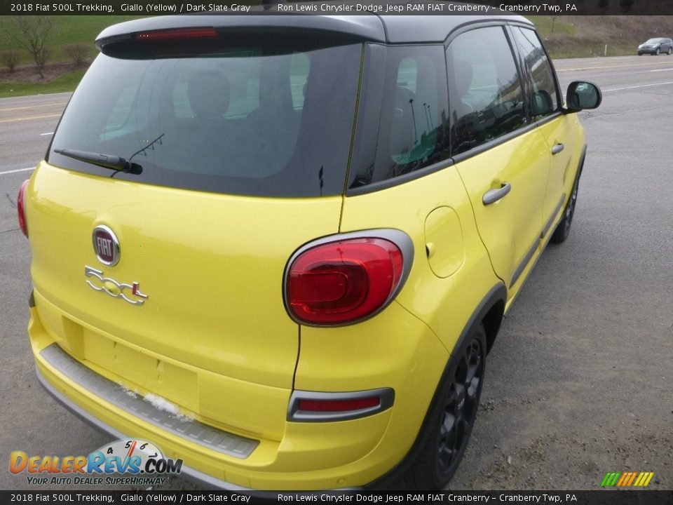 2018 Fiat 500L Trekking Giallo (Yellow) / Dark Slate Gray Photo #5