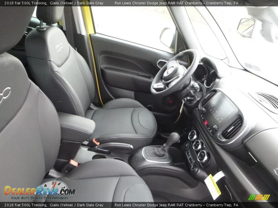 2018 Fiat 500L Trekking Giallo (Yellow) / Dark Slate Gray Photo #11