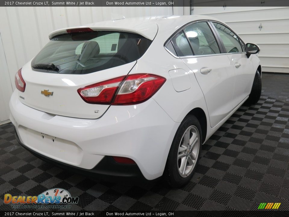 2017 Chevrolet Cruze LT Summit White / Jet Black Photo #11