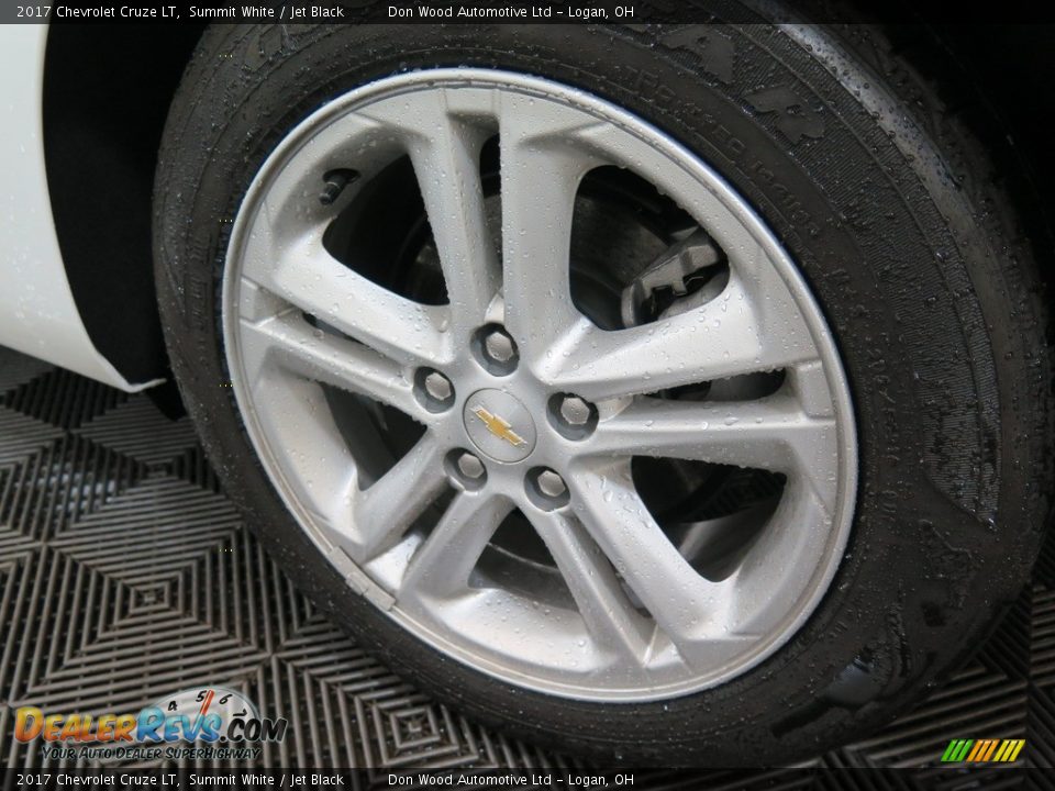 2017 Chevrolet Cruze LT Summit White / Jet Black Photo #24