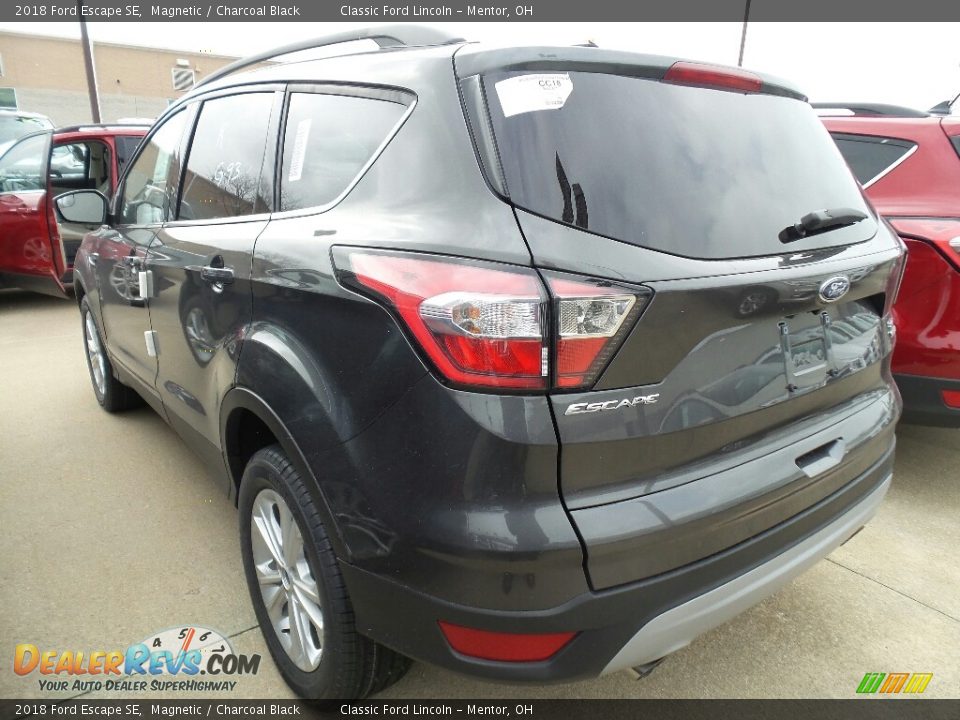 2018 Ford Escape SE Magnetic / Charcoal Black Photo #3