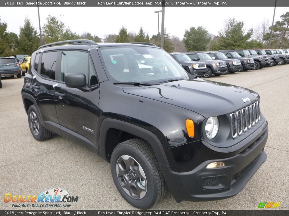 Front 3/4 View of 2018 Jeep Renegade Sport 4x4 Photo #7