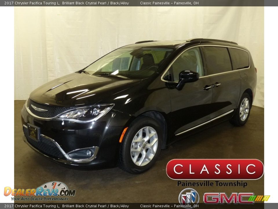 2017 Chrysler Pacifica Touring L Brilliant Black Crystal Pearl / Black/Alloy Photo #1