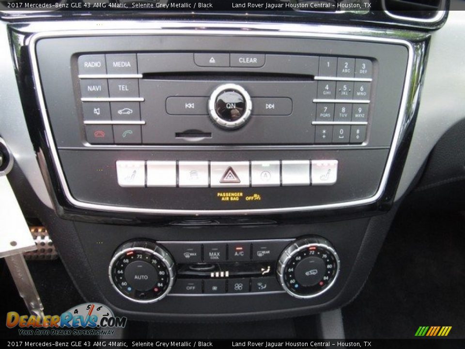 Controls of 2017 Mercedes-Benz GLE 43 AMG 4Matic Photo #33