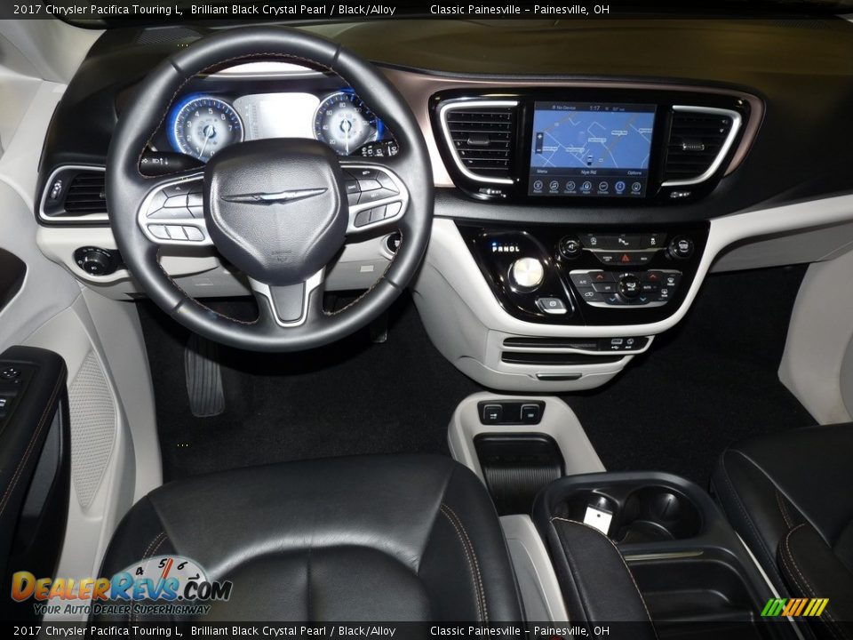 2017 Chrysler Pacifica Touring L Brilliant Black Crystal Pearl / Black/Alloy Photo #13