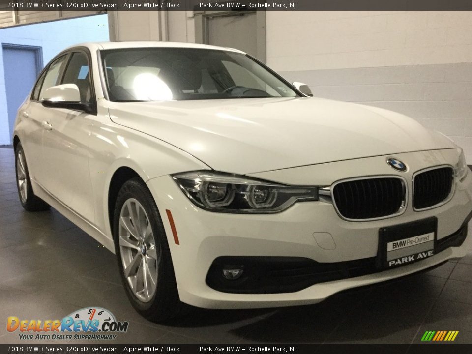 2018 BMW 3 Series 320i xDrive Sedan Alpine White / Black Photo #7