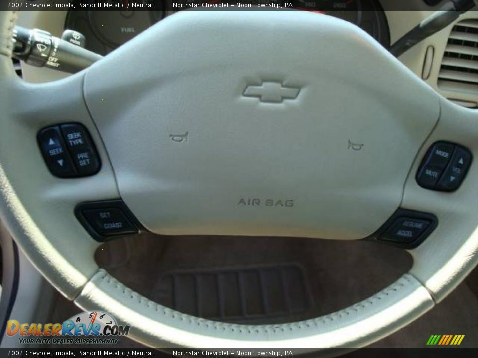 2002 Chevrolet Impala Sandrift Metallic / Neutral Photo #16