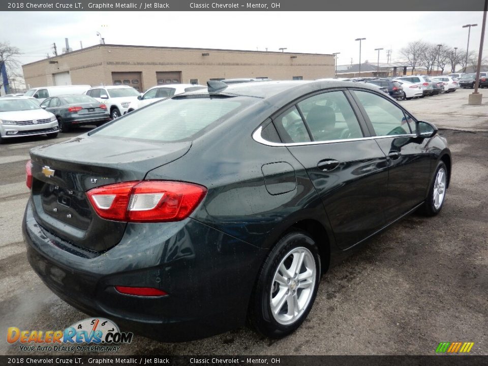2018 Chevrolet Cruze LT Graphite Metallic / Jet Black Photo #4