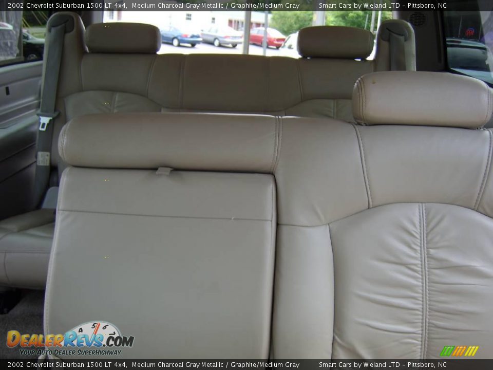 2002 Chevrolet Suburban 1500 LT 4x4 Medium Charcoal Gray Metallic / Graphite/Medium Gray Photo #16