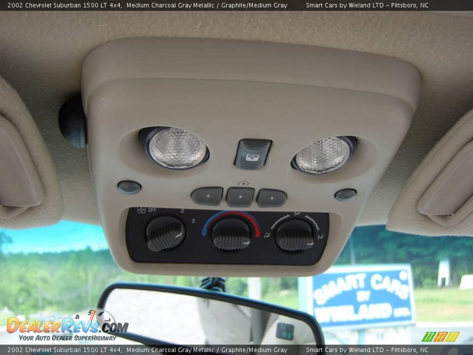 2002 Chevrolet Suburban 1500 LT 4x4 Medium Charcoal Gray Metallic / Graphite/Medium Gray Photo #20