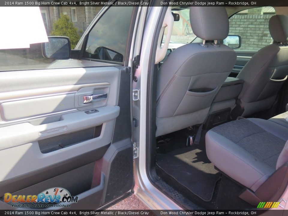 2014 Ram 1500 Big Horn Crew Cab 4x4 Bright Silver Metallic / Black/Diesel Gray Photo #24
