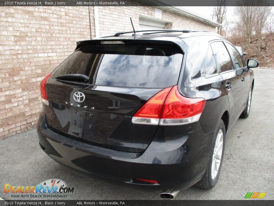 2010 Toyota Venza I4 Black / Ivory Photo #3