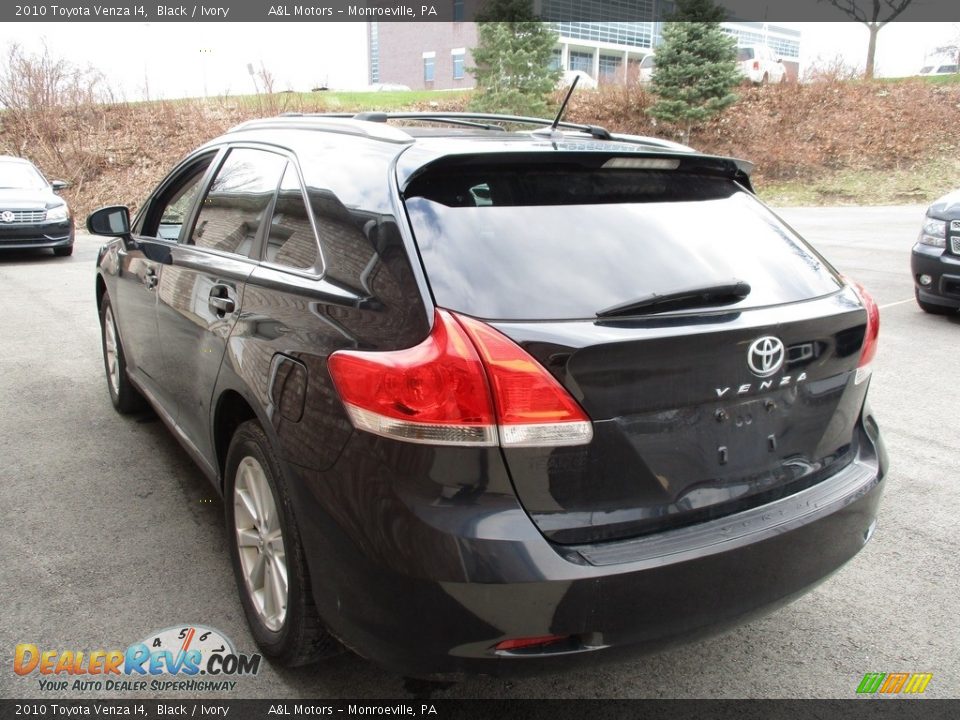 2010 Toyota Venza I4 Black / Ivory Photo #5