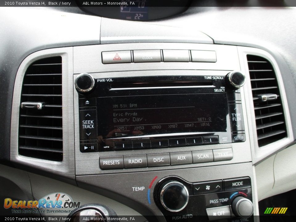 2010 Toyota Venza I4 Black / Ivory Photo #15