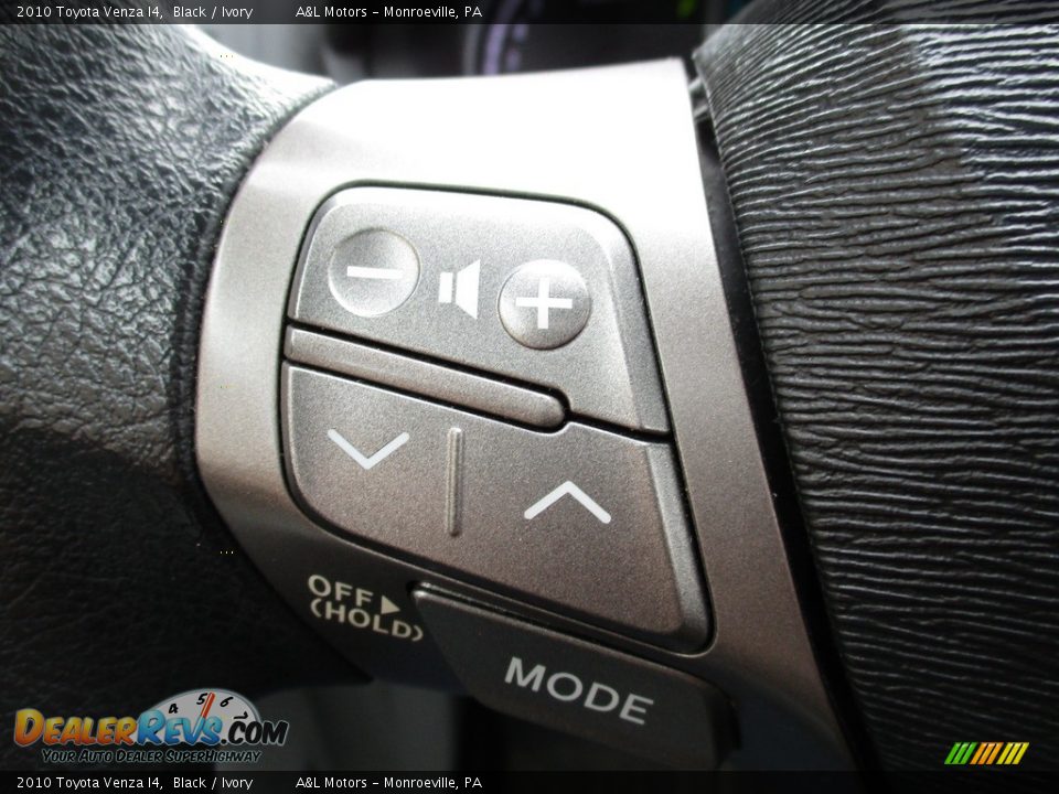 2010 Toyota Venza I4 Black / Ivory Photo #17