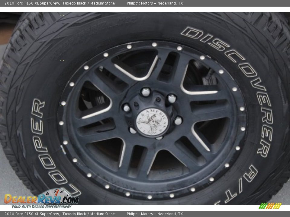 2010 Ford F150 XL SuperCrew Tuxedo Black / Medium Stone Photo #11