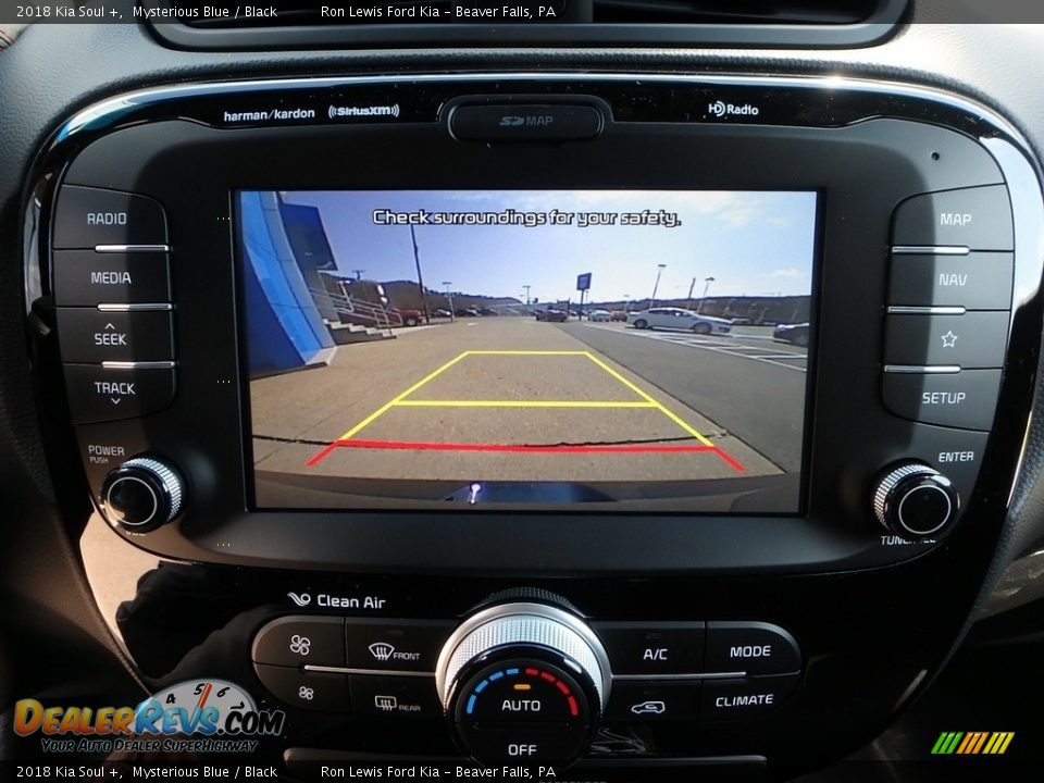 Controls of 2018 Kia Soul + Photo #19