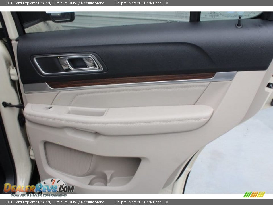 2018 Ford Explorer Limited Platinum Dune / Medium Stone Photo #32