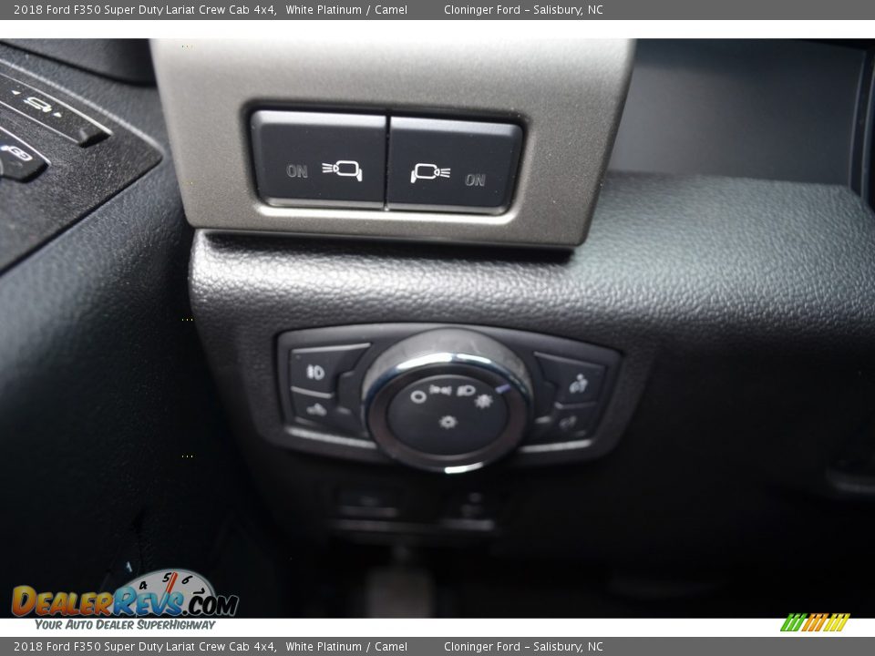 2018 Ford F350 Super Duty Lariat Crew Cab 4x4 White Platinum / Camel Photo #25