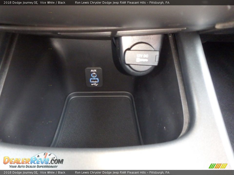 2018 Dodge Journey SE Vice White / Black Photo #17