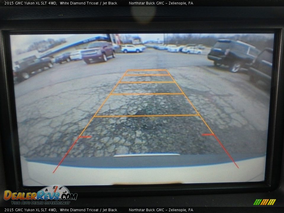 2015 GMC Yukon XL SLT 4WD White Diamond Tricoat / Jet Black Photo #28
