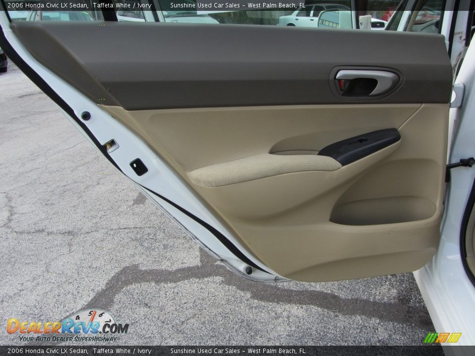 2006 Honda Civic LX Sedan Taffeta White / Ivory Photo #12