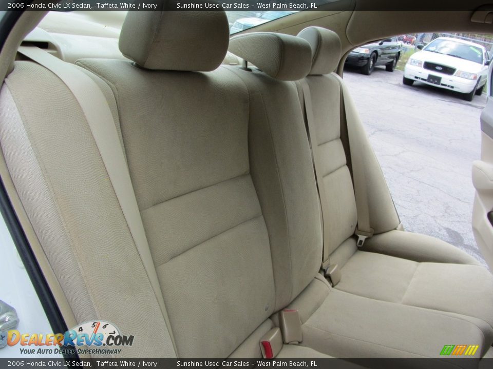 2006 Honda Civic LX Sedan Taffeta White / Ivory Photo #17