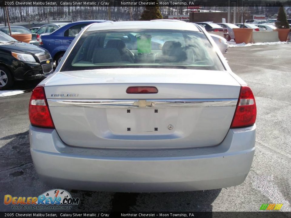 2005 Chevrolet Malibu Sedan Galaxy Silver Metallic / Gray Photo #4