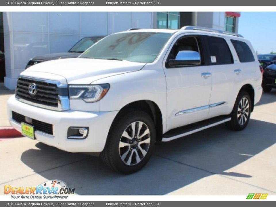 Front 3/4 View of 2018 Toyota Sequoia Limited Photo #3