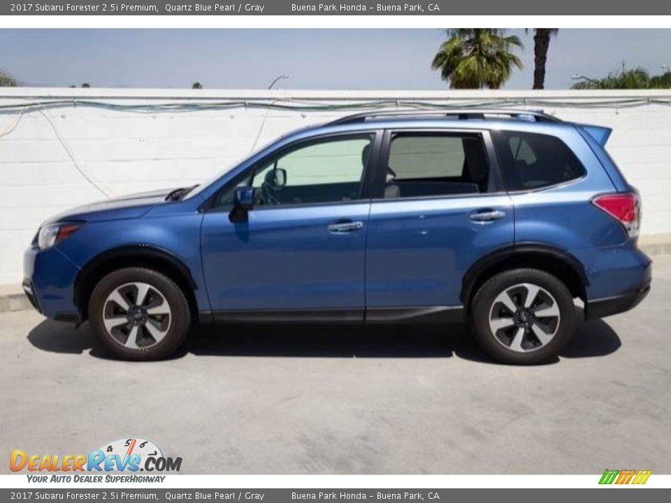 2017 Subaru Forester 2.5i Premium Quartz Blue Pearl / Gray Photo #9